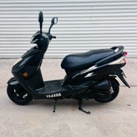 Scooter à essence Yamaha Cygnus-Z 125cc d'occasion, 2ème main, 4 temps, économique en carburant, moto de banlieue