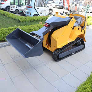 Minicargadora de orugas 5 EPA KOOP de 400 kg con trituradora forestal y cortacésped Euro5/CE - Fabricante de minicargadoras - Product Image 2