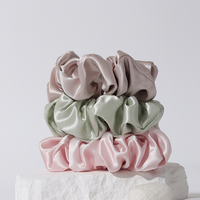 Set Scrunchie Sutra Mulberry 4cm 22momme Berkualitas Tinggi dengan Label dan Kemasan Khusus