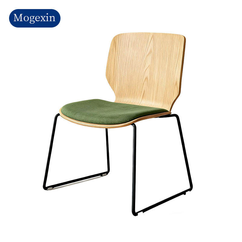 สีเขียวอ่อน