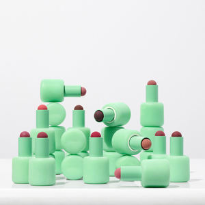 Venta al por mayor <span class=keywords><strong>de</strong></span> aceite <span class=keywords><strong>de</strong></span> semilla <span class=keywords><strong>de</strong></span> mango orgánico vegano aceite <span class=keywords><strong>de</strong></span> palisandro <span class=keywords><strong>de</strong></span> larga duración hidratante impermeable <span class=keywords><strong>mate</strong></span> lápiz <span class=keywords><strong>labial</strong></span> - Product Image 2