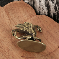 Statue de dragon en laiton en gros, mini figurine, sculpture de dragon ailé, décoration de bureau, finition bronze vintage, objet de collection, commande en gros