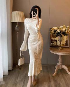 Diseño de cuello oscilante manga larga 2025 Nueva <span class=keywords><strong>falda</strong></span> de cadera envuelta en sensación drapeada para mujer - Product Image 5