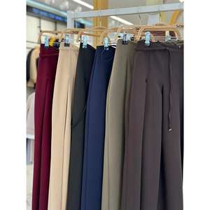 Pantalon plissé ample pour femme S6K-0084, bleu marine, coupe ample avec détail de ceinture à nouer à la taille - Product Image 2