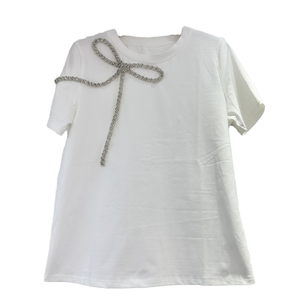 Camiseta de mujer de poliéster sólido no tejido, nueva moda de verano, estilo boutique, con efecto adelgazante en el cuello, versátil y elegante, para venta al por mayor. - Product Image 1