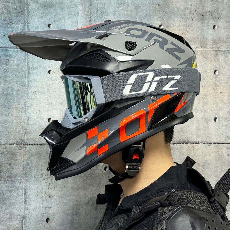 Bright gray track with orz cement gray frame goggles