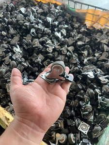 Ruedas Giratorias Resistentes de 1.5, 2 y 3 Pulgadas para Muebles de Hogar y Oficina, Fácil Instalación y Movimiento Silencioso - Product Image 2