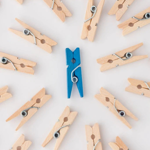 2.5cm <strong>Mini</strong> Wooden Clothespins Colorful Photo Clips Small Wood Decorative <strong>Pegs</strong> for Crafts and Home Decoration - Product Image 3