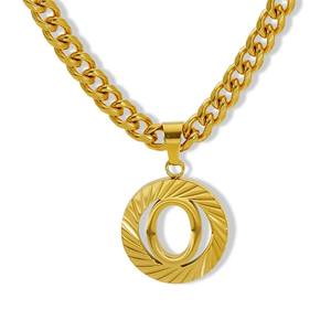 En gros Ajouré Cercle 26 Lettres Alphabet Collier, Pendentif En Acier Inoxydable pour les Femmes, Instagram Tendance Minimaliste Bijoux - Product Image 3