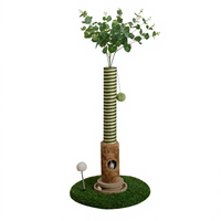 Griffoir pour chat en sisal haut avec enveloppe en corde verte, tanière en peluche avec trou pour souris et jouet interactif à bille pour chats d'intérieur