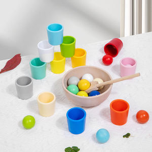 Juguete Montessori de Arcoíris con Bolas y Vasos para Clasificar, para el Reconocimiento de Colores y el Desarrollo de la Motricidad Fina en Niños Pequeños - Product Image 1