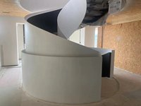 Escalier en spirale intérieur de luxe CBMmart avec éclairage LED, escalier courbé préfabriqué de qualité supérieure, escalier circulaire pour villa