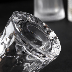 แก้วทรงเหลี่ยม/ทรงกลม ก้นหนา สำหรับใส่เหล้าวิสกี้ แก้วคลายเครียด หมุนได้ แก้วค็อกเทลบาร์ - Product Image 6