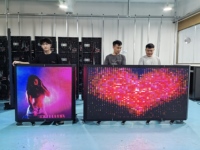 Hochfrequenz-LED-GOB-Panel mit Hoher Helligkeit, Wasserdichter LED-Bildschirm, Geeignet für DJ-Pulte, Partys, Familienbars