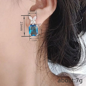 Boucles d'oreilles carrées en forme de papillon pour femmes, design géométrique, accessoires d'oreille pour usage quotidien - Product Image 4
