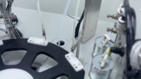 Machine de remplissage, de bouchage et d'étiquetage automatique personnalisable pour bouteilles, flacons, production industrielle