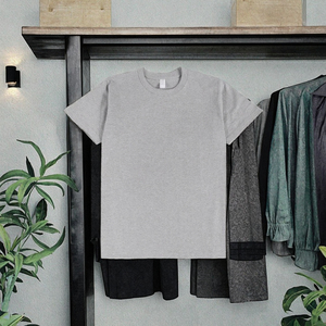 Camiseta de Manga Corta para Hombre, 100% Poliéster, Cuello Redondo, Alta Calidad, Poliéster y Algodón, 200GSM, Estilo Juvenil de Verano, Lisa para Imprimir, OEM - Product Image 3