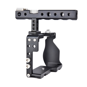 Jaula para Cámara YELANGU C6-B para <span class=keywords><strong>SONY</strong></span> A6000 A6300 <span class=keywords><strong>A6400</strong></span> A6500 con Zapata y Asa Superior - Product Image 1