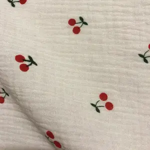 Joli tissu en coton imprimé cerise rose doux pour vêtements