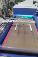 Impresora automática de serigrafía plana con secador UV