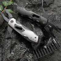 Combinaison multifonctionnelle d'outils d'extérieur en acier inoxydable Pince à couteau simple-pour le camping et la maison Option cadeau en gros