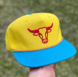 Casquette snapback blanche à 6 panneaux avec logo Red Bull brodé sur le devant, unisexe, décontractée, réglable - Product Image 3