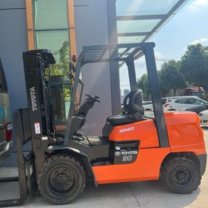 Montacargas Diésel Toyota Usado de 3 Toneladas, Modelo FD30, Buen Estado, Motor de Segunda Mano, con Informes e Inspección en Video - Product Image 3