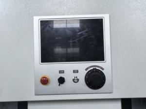 เครื่องอัดไฮดรอลิกขนาดเล็ก 6T400 แบบอัตโนมัติเต็มรูปแบบ ใช้มอเตอร์บริสุทธิ์ 100% พร้อมระบบจัดการข้อมูลด้านสิ่งแวดล้อม - Product Image 6
