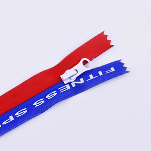 Bán buôn 3 ##<span class=keywords><strong>5</strong></span> Nylon Thiết kế dây kéo với răng vàng chuỗi dài Nylon dây kéo CuộN các nhà sản xuất - Product Image 4