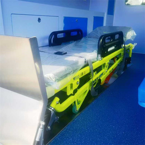 Nueva ambulancia de hospital Euro 5 4x2 con sistemas de monitoreo médico y Camilla de ambulancia a la venta - Product Image 6