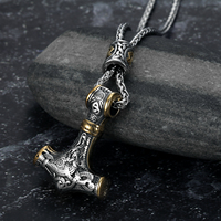 Amuleto Vikingo Nórdico, Collar con Colgante de Martillo de Thor Mjolnir Escandinavo, Colgante de Plata con Diseño de Armadura del Brazo de Thor