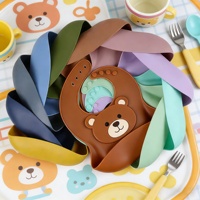 Ensemble de bavoirs pour bébé écologiques, réglables, imperméables, avec logo personnalisé, en silicone de qualité alimentaire, durables, sans BPA, bavoirs pour bébé en forme d'ours