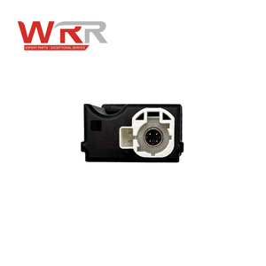 2138203200 ชุดเชื่อมต่อ USB คุณภาพสูงใหม่ สำหรับ Benz W213 W205 E300 C300 ฮับเชื่อมต่อสื่อที่เชื่อถือได้ - Product Image 2