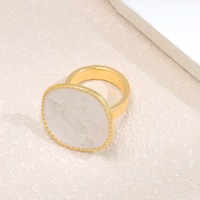Ensemble de bijoux tendance en alliage émaillé blanc au design original et irrégulier : bracelet, collier, boucles d'oreilles et bague pour femme, idéal pour les rendez-vous et le quotidien