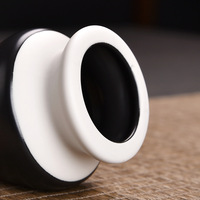 Support de fouet traditionnel en porcelaine de style japonais Porte-fouet en céramique Matcha Outils Accessoire pour thé avec logo personnalisé