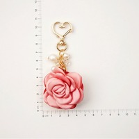 Porte-clés de voiture Camélia de luxe, collection exquise, tendance, pendentif de sac à dos fleur mignon, accessoire personnalisé