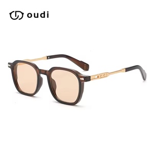 Commande en gros de lunettes de soleil tendance, lunettes de soleil carrées à la mode, design personnalisé rétro vintage, <span class=keywords><strong>protection</strong></span> UV pour femmes - Product Image 1