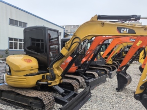 Excavadora Usada CAT304C, Excavadora de Cadenas de Segunda Mano de 4 Toneladas, Mini, Precio Económico, Buen Rendimiento, Certificación CE - Product Image 4