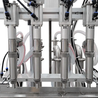 Remplisseuse automatique de bouteilles à 4 têtes, compatible avec le capsuleur et l'étiqueteuse