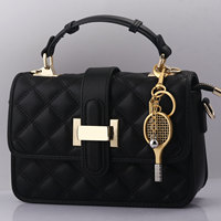 Porte-clés de luxe rétro en forme de raquette de tennis, motif tressé classique, breloque de sac en métal, pendentif sportif, anneau porte-clés pour cadeau bijou sur le thème du tennis