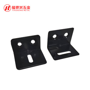 เหล็กฉากยี่ห้อ YIHUAXING รูปตัว L 90 องศา สีดำเคลือบอิเล็กโทรโฟรีติก พร้อมรูแนวนอนสำหรับยึดมุม - Product Image 3