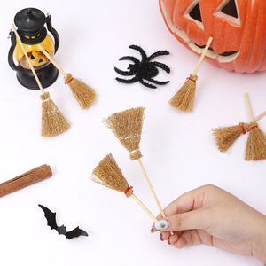 Escoba de Halloween, Mini Escoba de Bruja, Accesorio Decorativo de Bruja de Hierba - Product Image 1