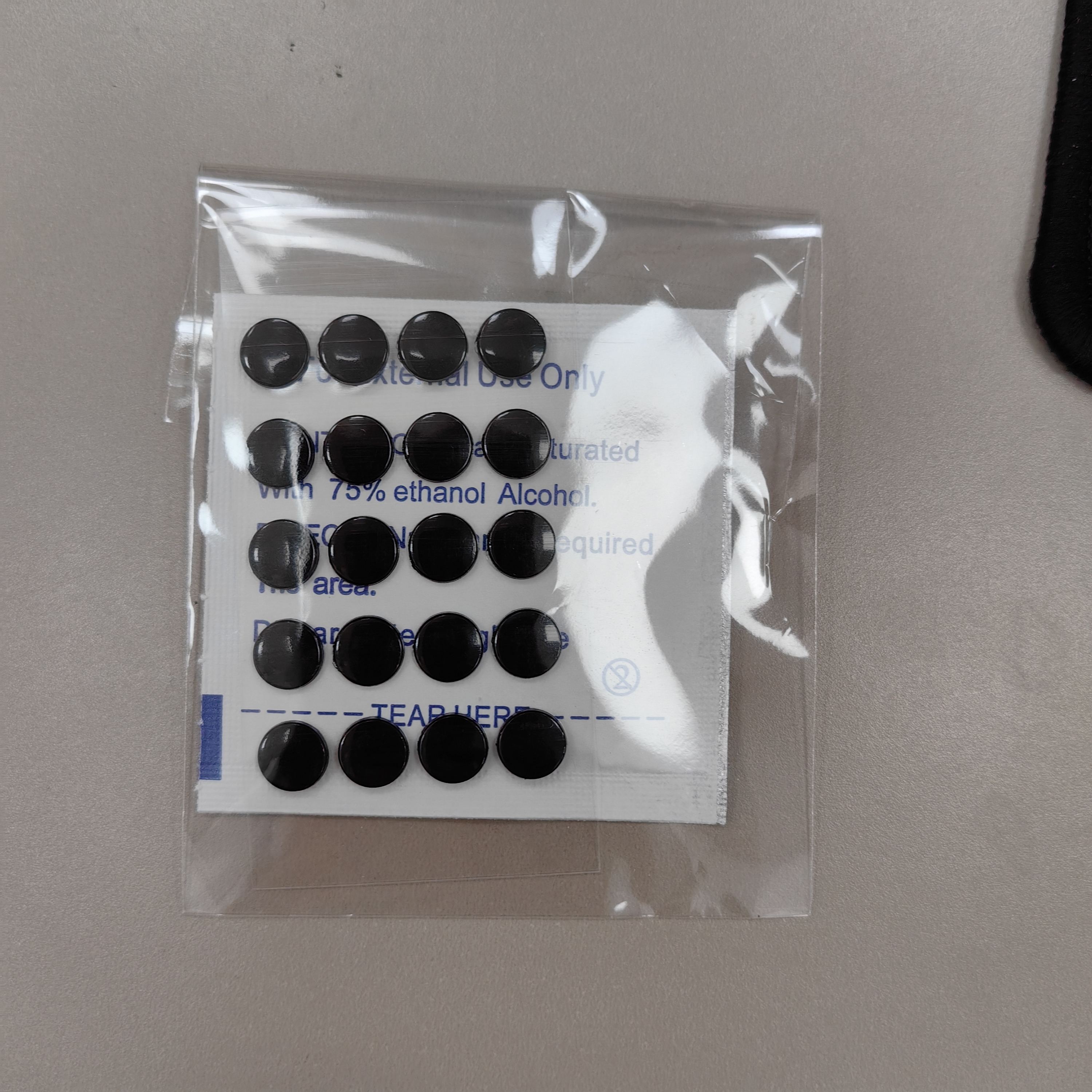 Negro, versión de control de 6.5mm, 20 unidades.