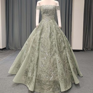 ANY236 Hermoso Vestido de Noche con Cuello Barco, Lentejuelas Verdes y Patrón de Encaje para Mujer - Product Image 1