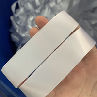 Ruban de satin bordé tissé d'étiquette de soin de polyester de haute qualité en gros 100%