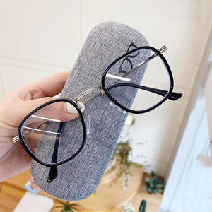 Nouvelles <span class=keywords><strong>lunettes</strong></span> optiques pour femmes <span class=keywords><strong>2023</strong></span>, anti-lumière bleue, montures carrées en TR90, imprimé léopard, <span class=keywords><strong>lunettes</strong></span> de soleil diamantées, direct - Product Image 3