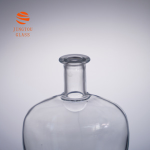 Botella de Licor Transparente Personalizable de 750 ml, de Forma Plana, Hecha de Vidrio Transparente. Apto para Whisky, Brandy y <span class=keywords><strong>Vodka</strong></span> - Product Image 4