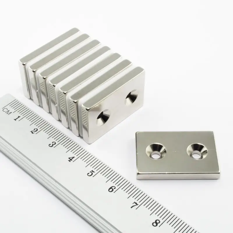 Magnet neodimium kuat dilapisi nikel kustom N50 N52 Neodymium persegi panjang Magnet Countersunk