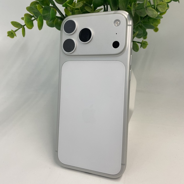Wholesale iPhone 17 Pro Max Used Unlocked Clean IMEI Original Second-hand 99New 5G Smartphone 12GB RAM 6.9" Screen