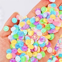 Vente en gros de petites paillettes en forme de marguerite de 9 mm pour vêtements, bijoux, jouets, remplissage de slime, gel cristallin, accessoires
